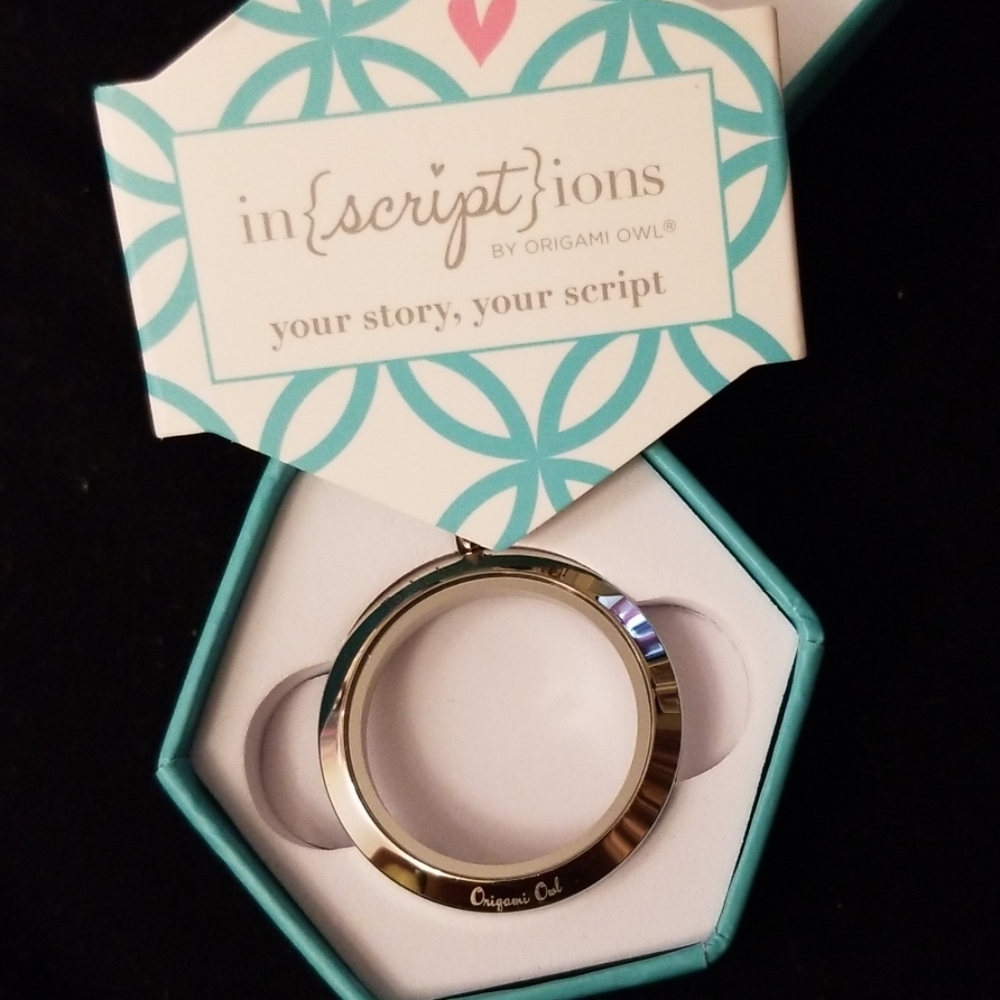 Engraved Large Base - image 1